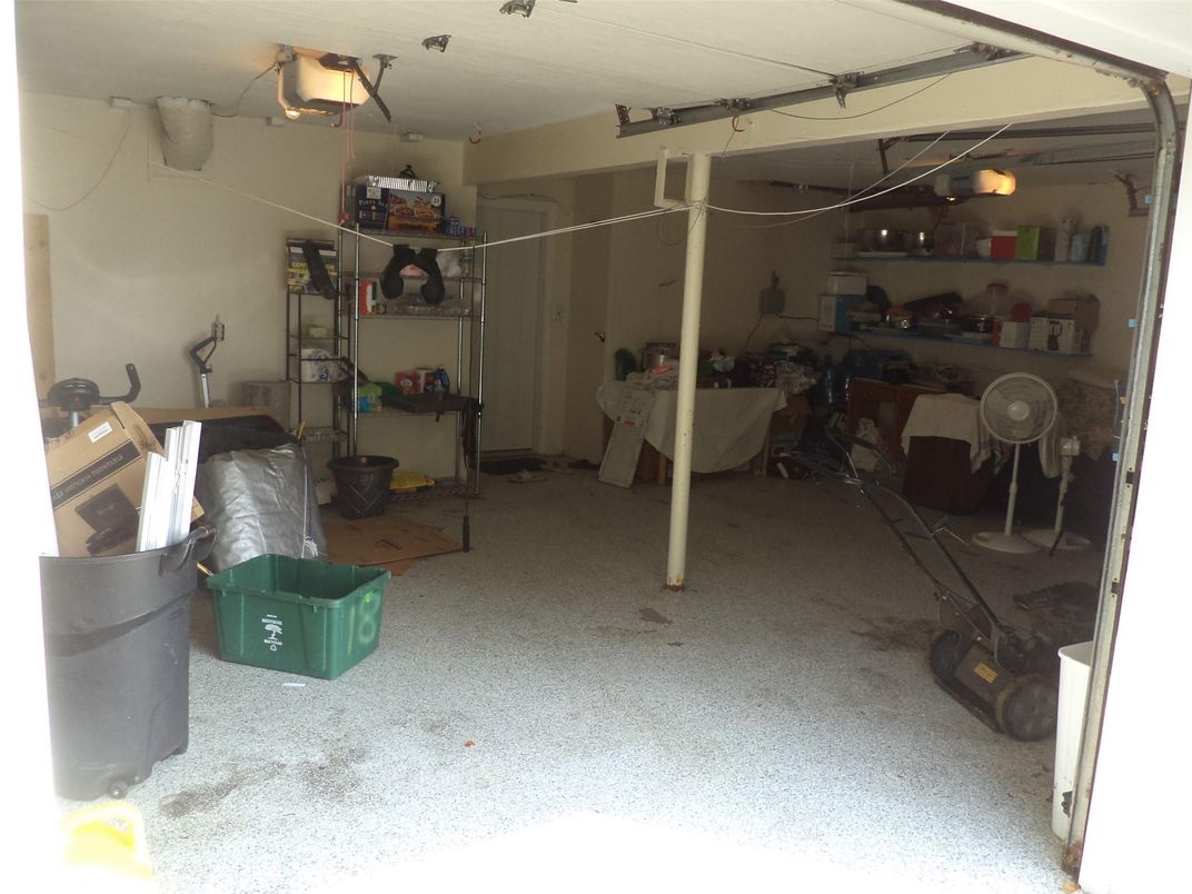 Garage, Interior