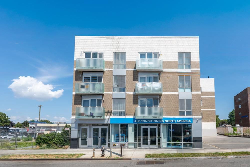 Exterior, Facade, Condo Building
