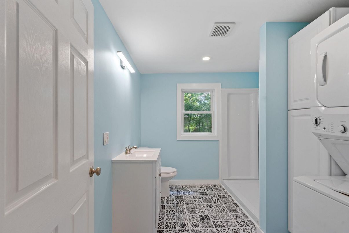Bathroom, Interior, Recessed Lighting, Utility Closets, Washer