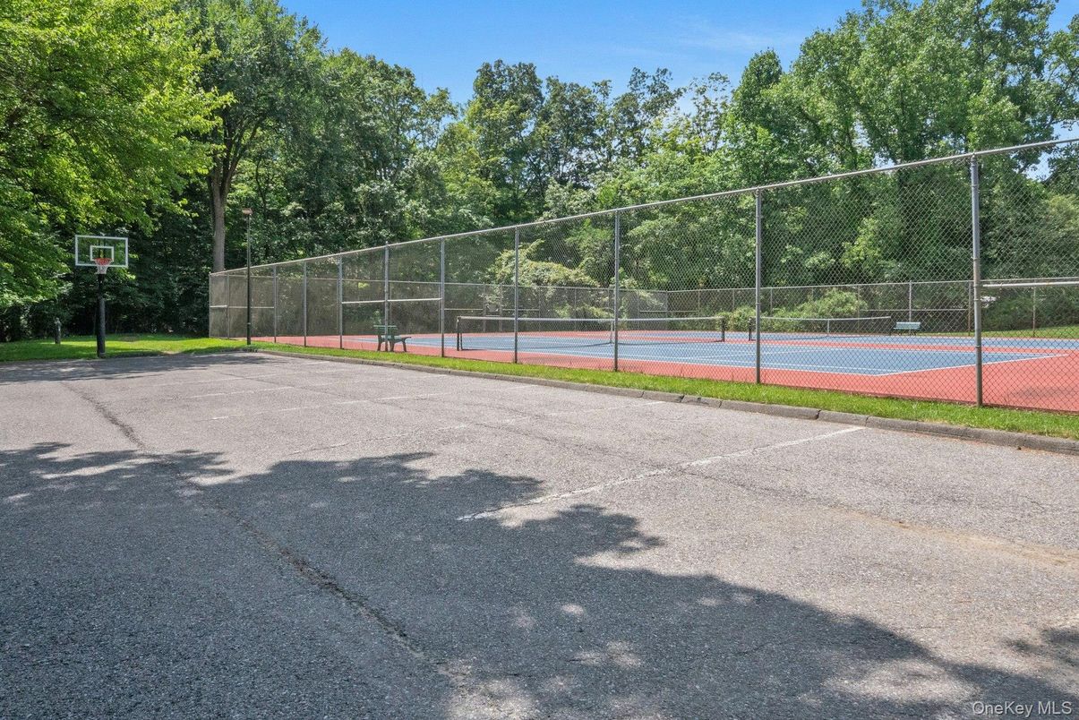 Exterior, Tennis Courts