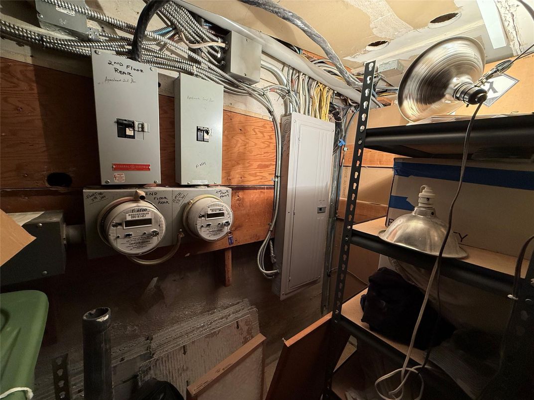 Interior, Washer
