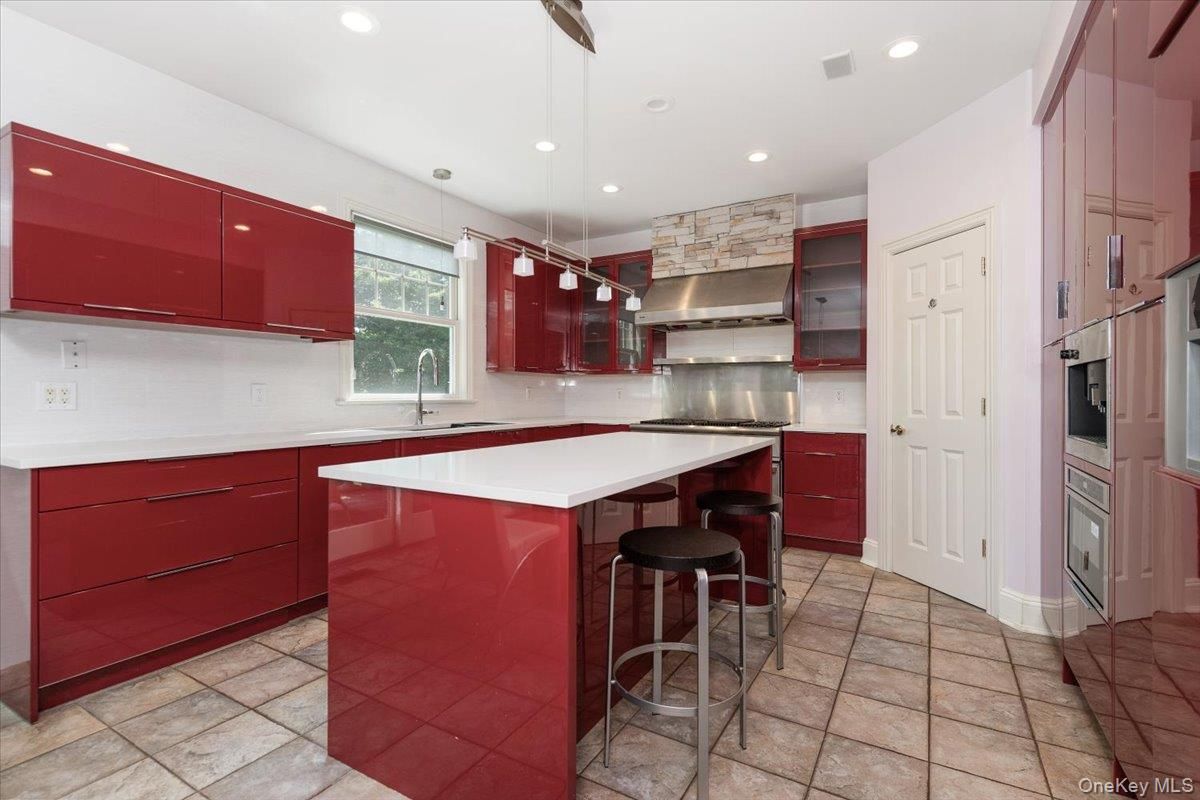 Interior, Kitchen, Pendant Lights, Recessed Lighting, Stainless Steel Appliances