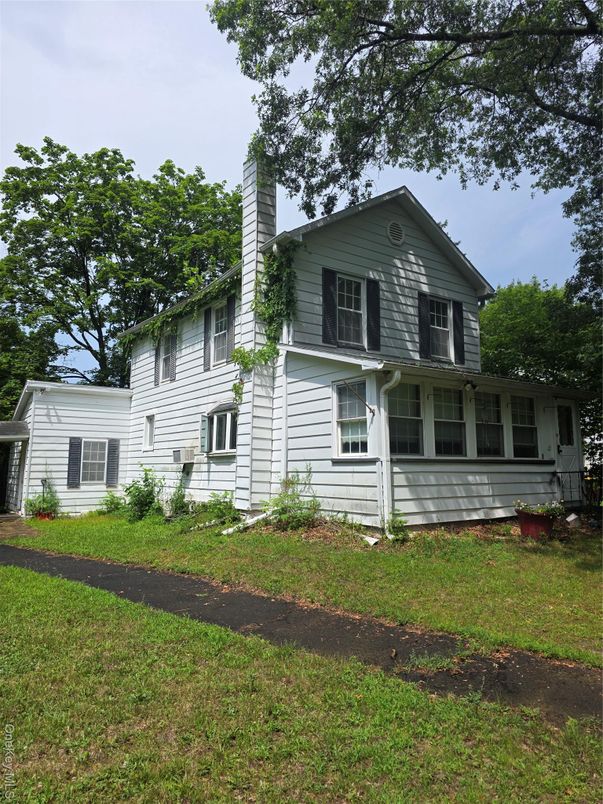 Backyard, Exterior, Facade, Farmhouse