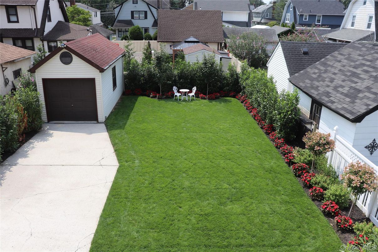 Backyard, Detached Garage, Exterior