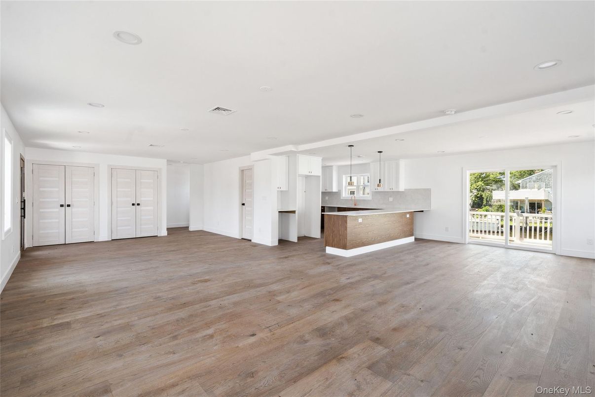 Empty room, Interior, Pendant Lights, Recessed Lighting, Wood Texture Flooring