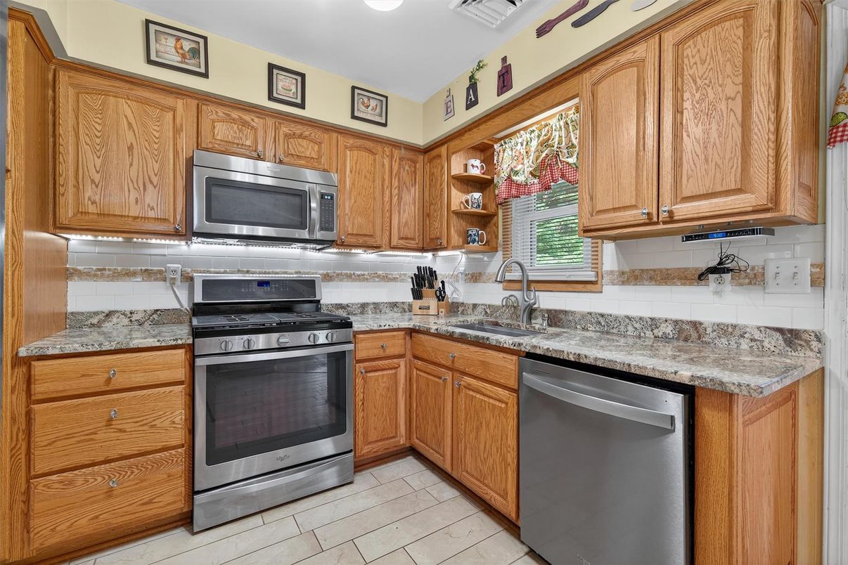 Interior, Kitchen, Stainless Steel Appliances