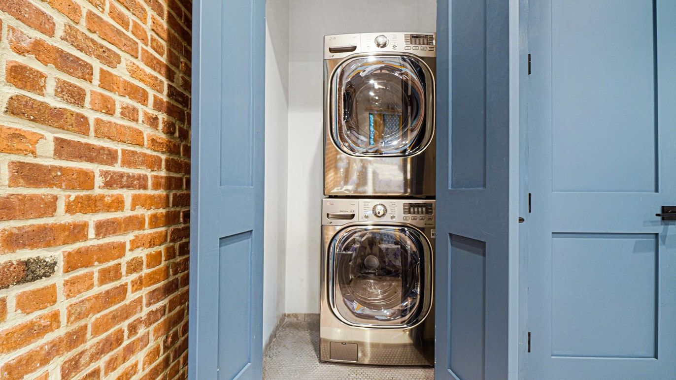 Interior, Stone Walls, Utility Closets, Washer