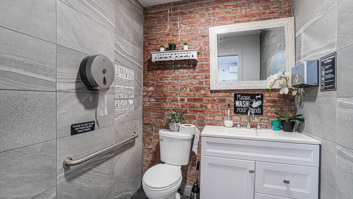 Bathroom, Interior, Stone Walls