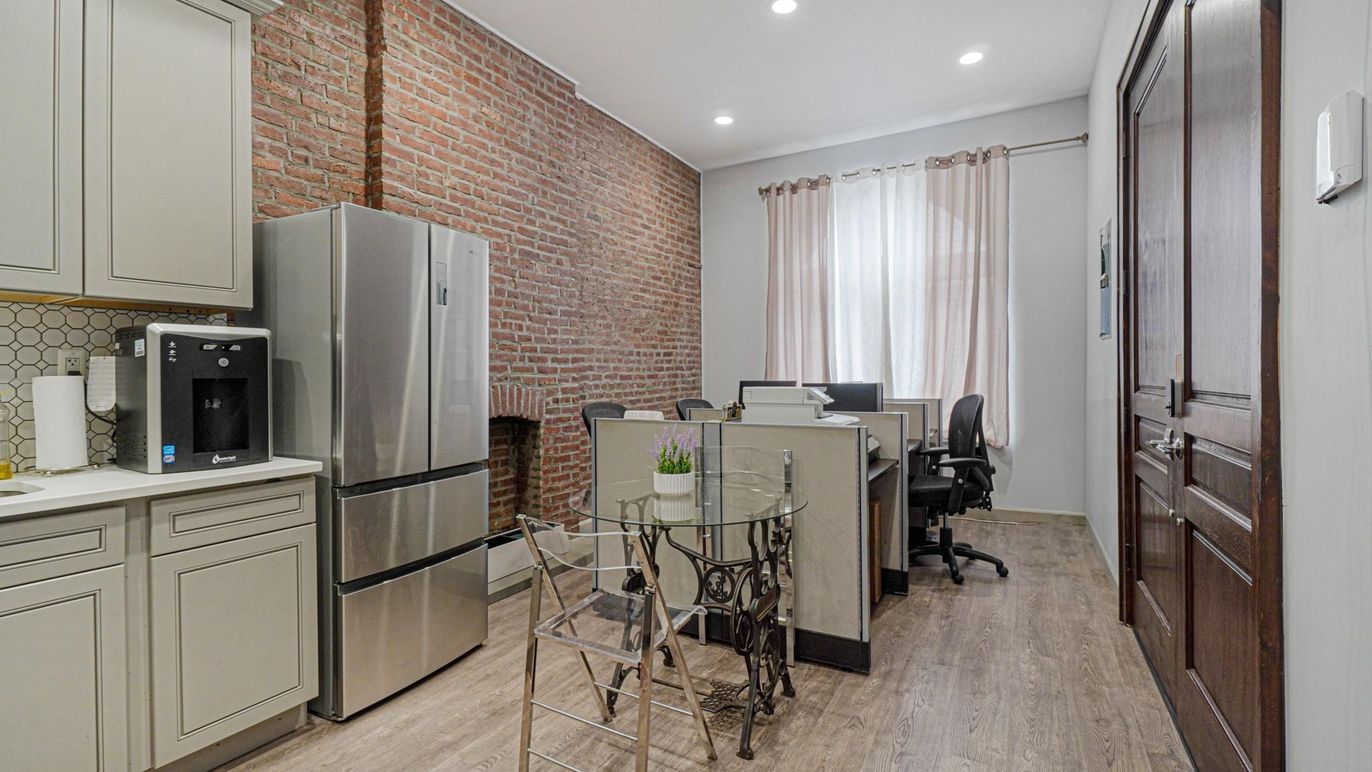 Home Office, Interior, Kitchen, Recessed Lighting, Stone Walls, Wood Texture Flooring