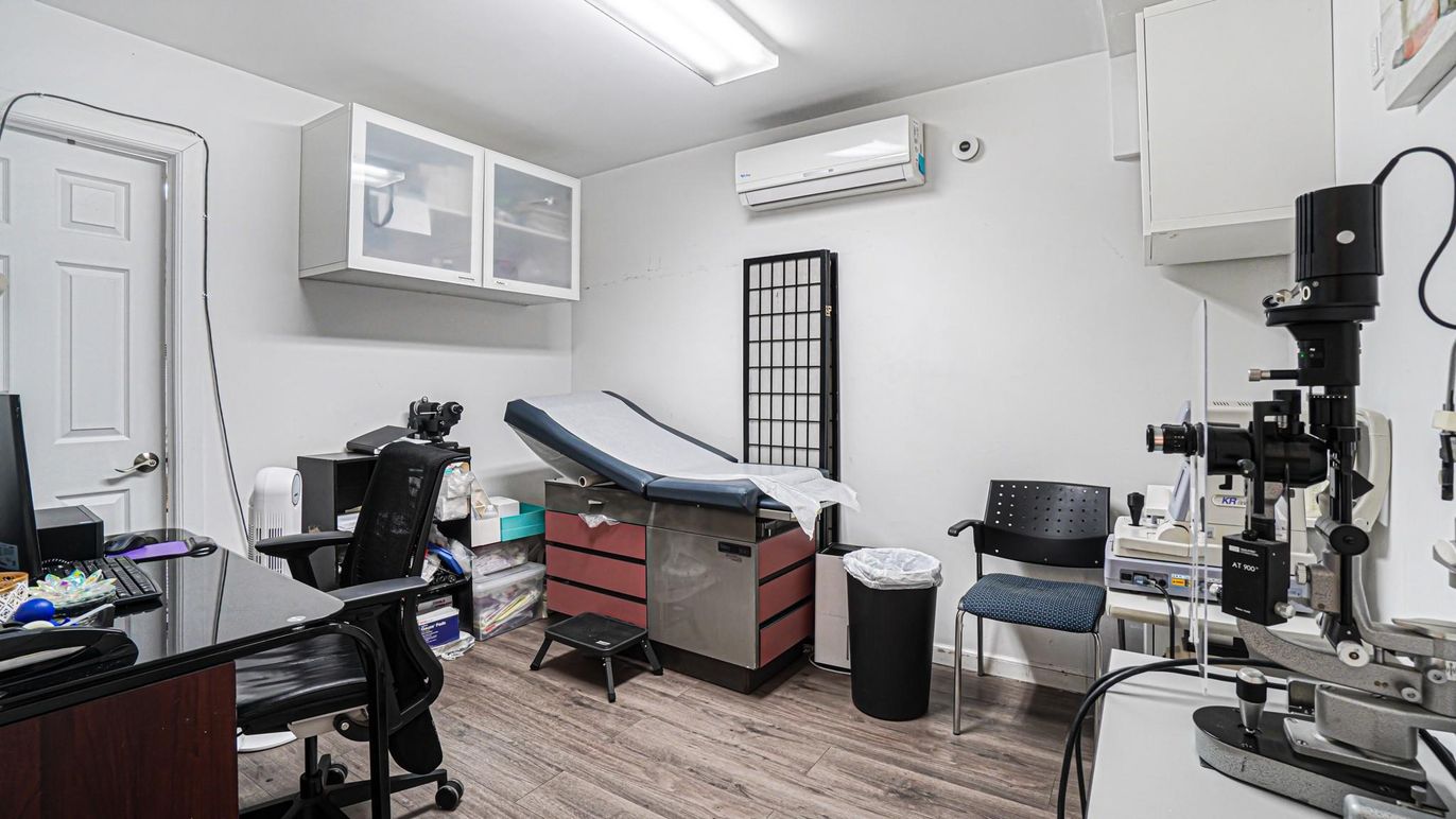 Fitness Equipment, Home Office, Interior, Wood Texture Flooring