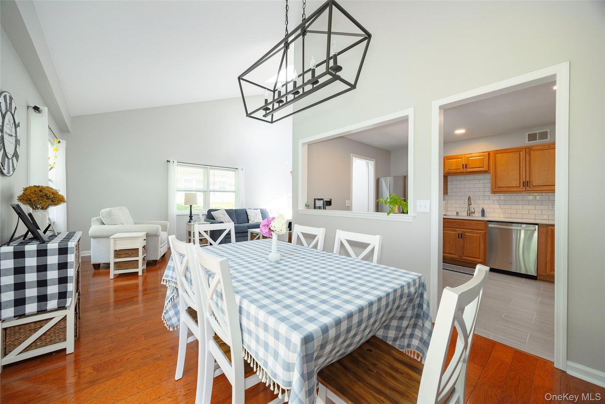 Dining room, Interior, Kitchen, Living room, Pendant Lights, Recessed Lighting, Stainless Steel Appliances, Wood Texture Flooring