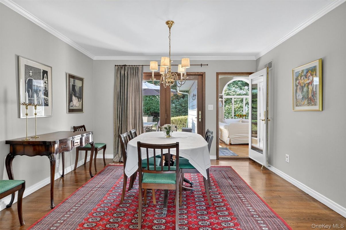 Chandelier, Dining room, Interior, Wood Texture Flooring