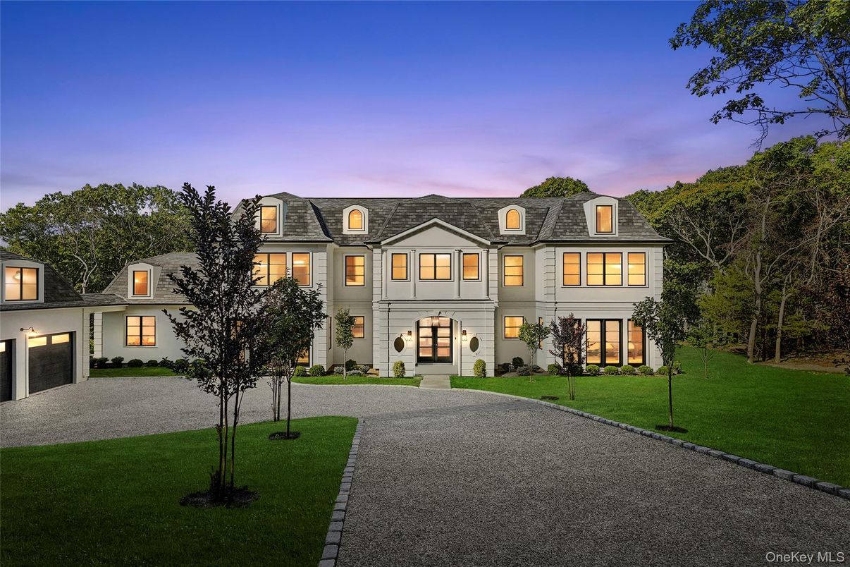 Attached, Exterior, Facade, French Provincial