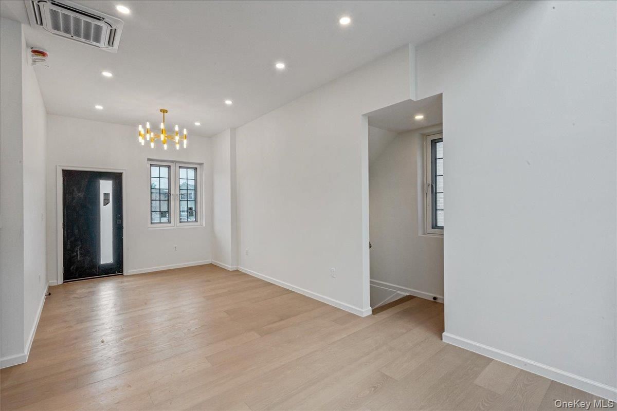 Empty room, Interior, Pendant Lights, Recessed Lighting, Wood Texture Flooring