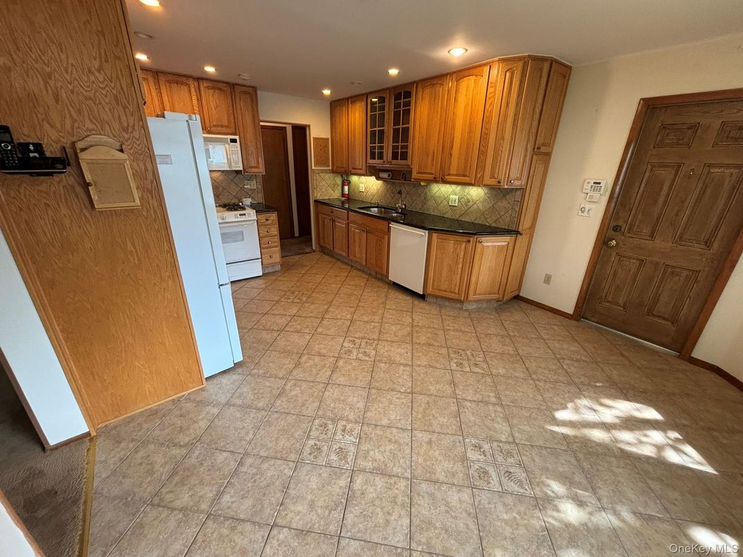 Interior, Kitchen, Recessed Lighting