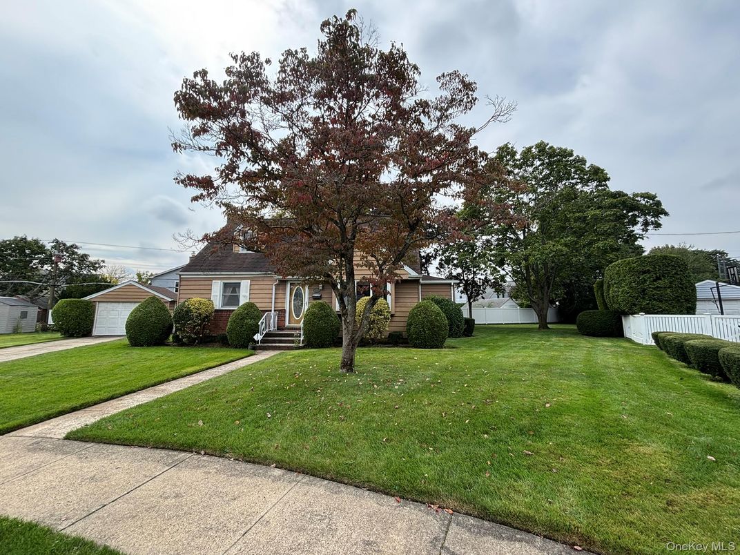 Attached, Backyard, Exterior, Facade, Cape Cod