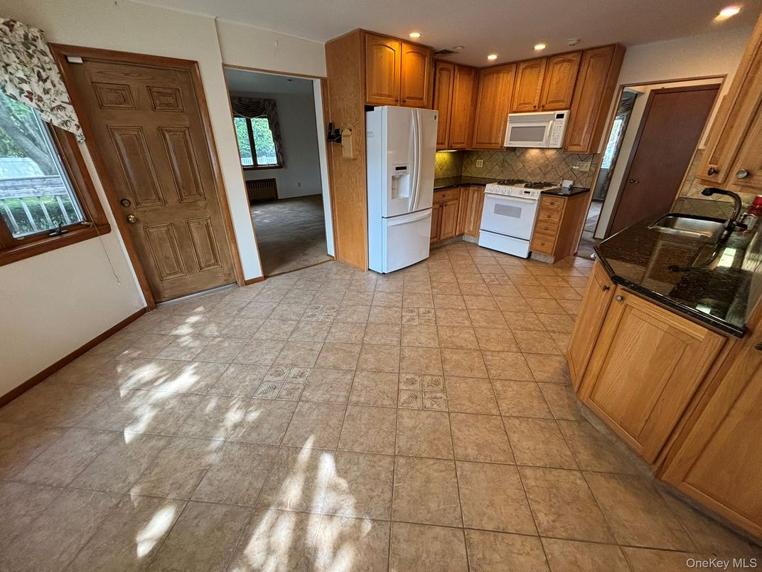 Interior, Kitchen, Recessed Lighting