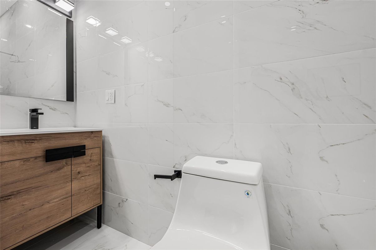 Bathroom, Interior, Marble, Marble Walls