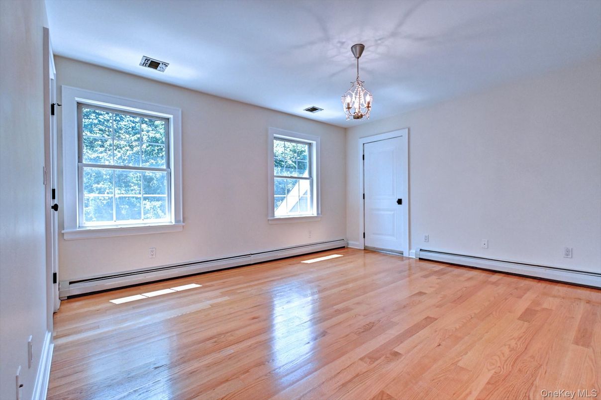 Empty room, Interior, Pendant Lights, Wood Texture Flooring