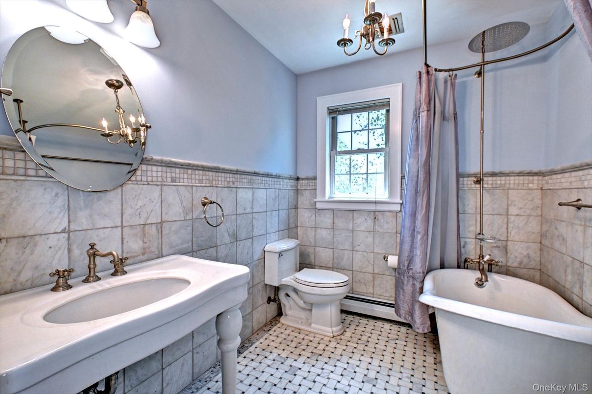 Bathroom, Free Standing Baths, Interior