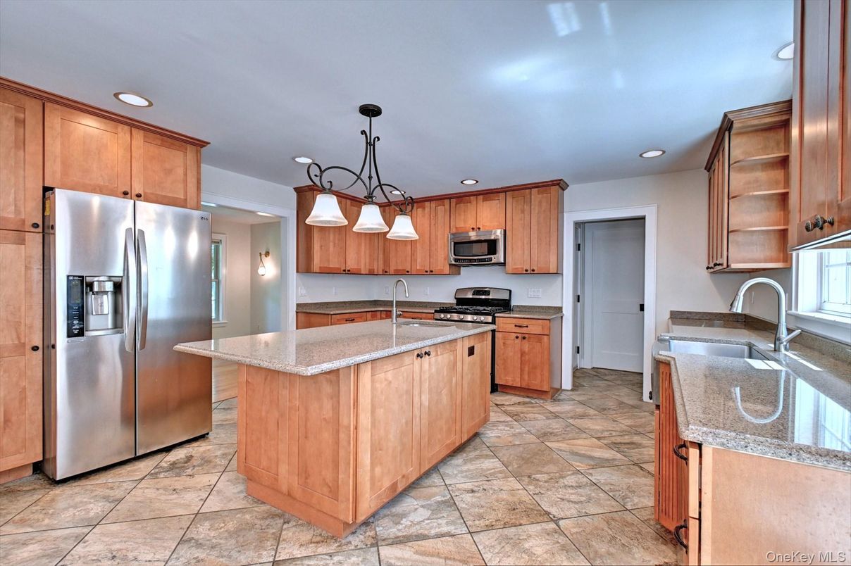 Interior, Kitchen, Pendant Lights, Recessed Lighting, Stainless Steel Appliances