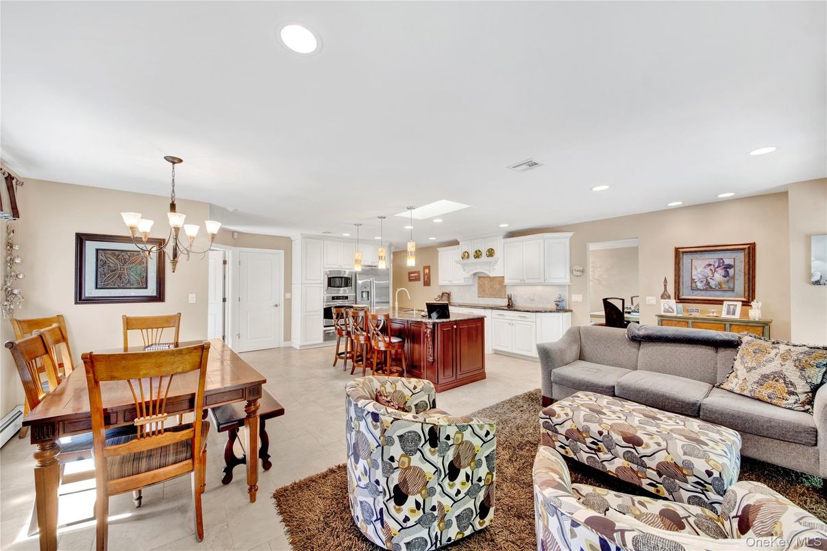 Chandelier, Dining room, Interior, Kitchen, Living room, Pendant Lights, Recessed Lighting