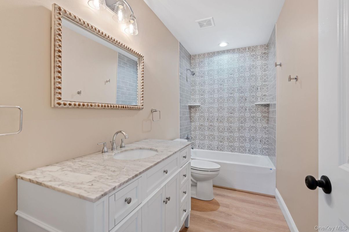 Bathroom, Interior, Recessed Lighting, Wood Texture Flooring