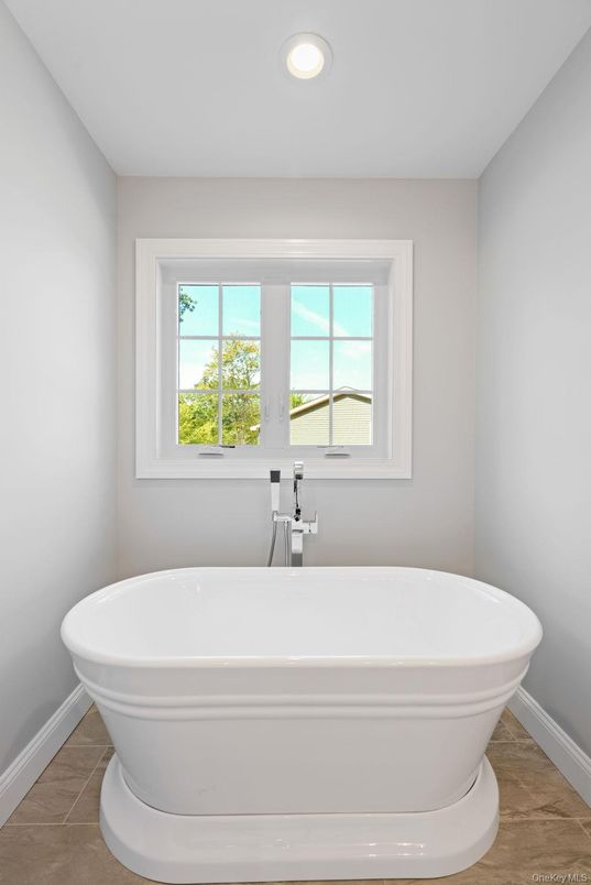 Bathroom, Free Standing Baths, Interior, Recessed Lighting