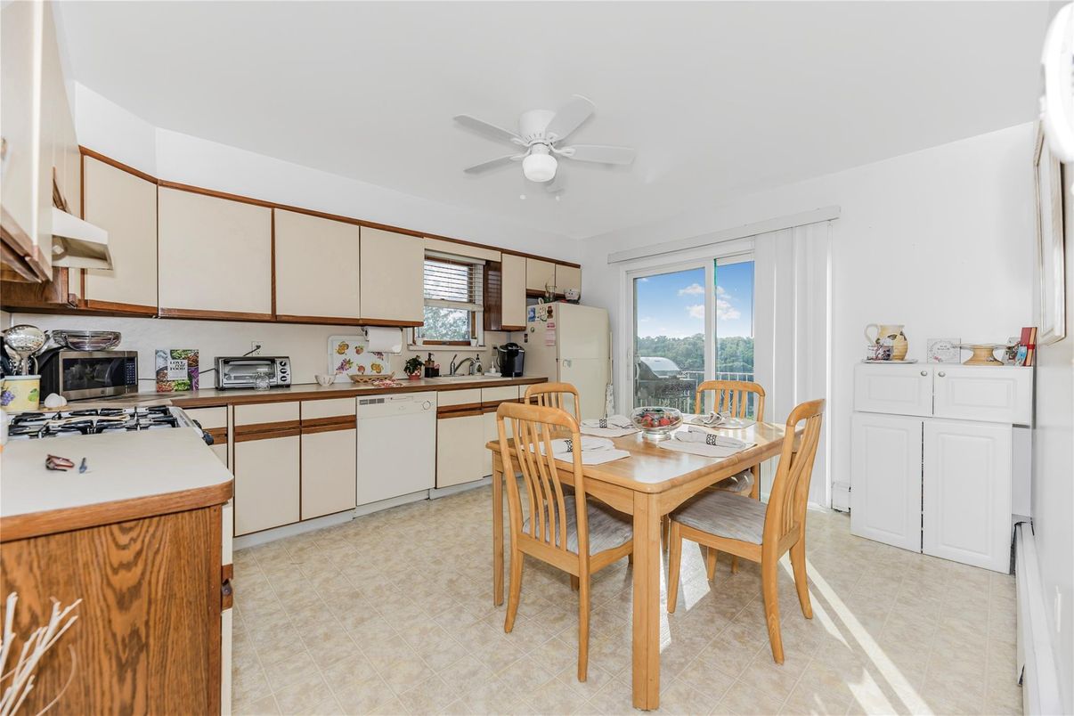 Dining room, Interior, Kitchen