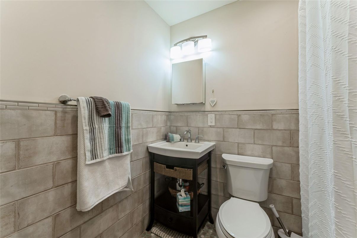 Bathroom, Interior