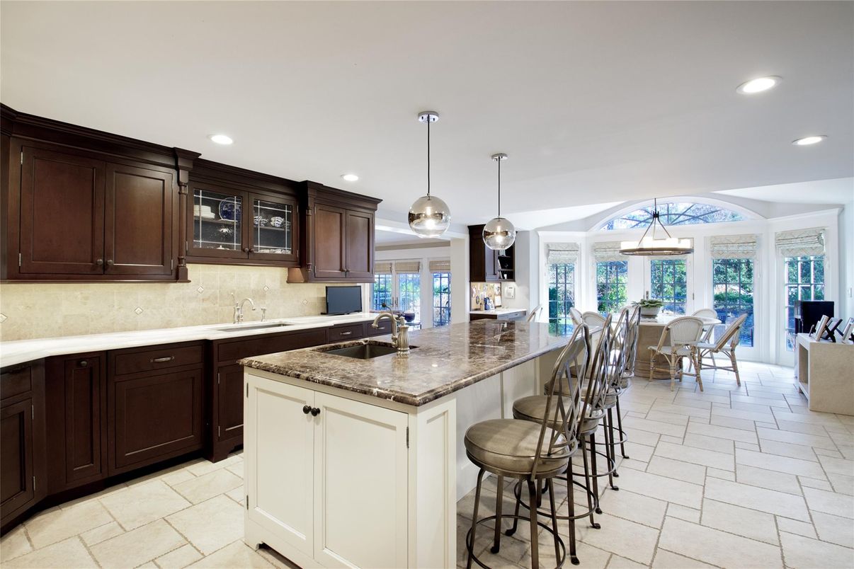 Dining room, Interior, Kitchen, Pendant Lights, Recessed Lighting