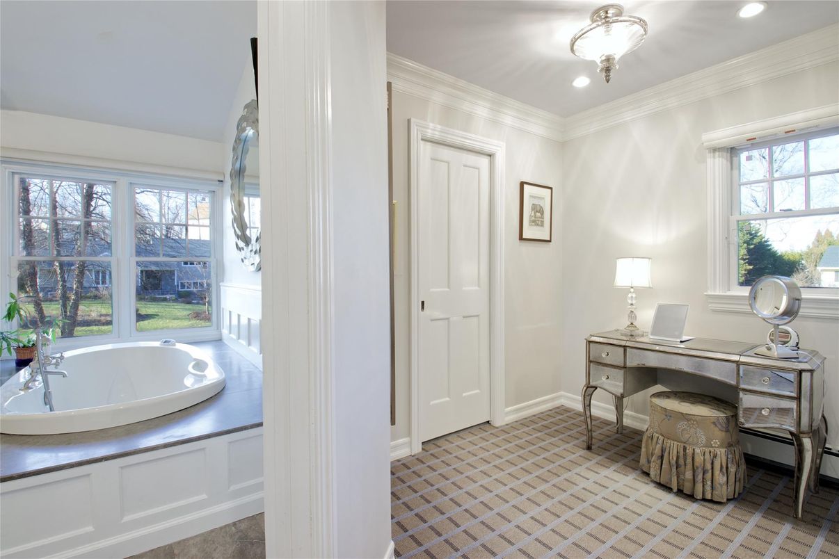 Bathroom, Home Office, Interior, Recessed Lighting