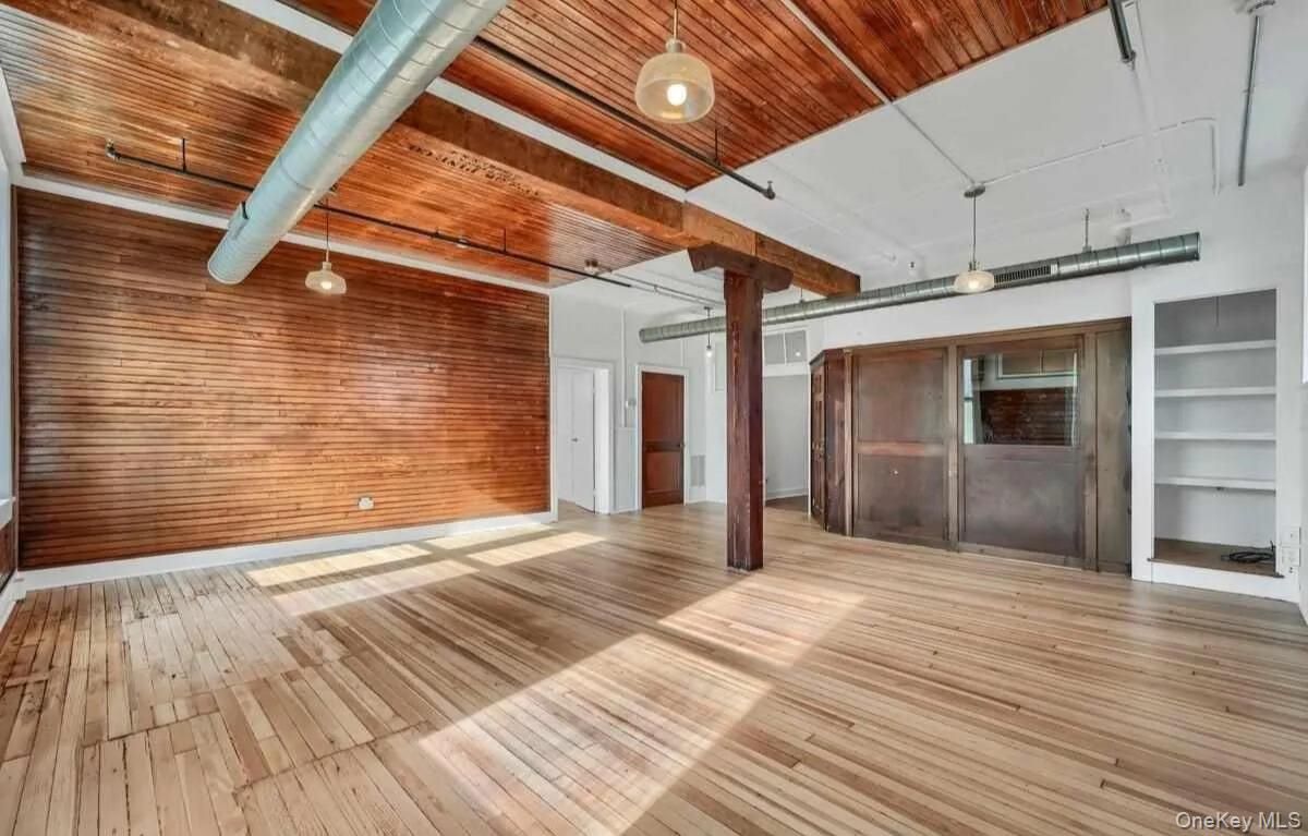 Empty room, Interior, Pendant Lights, Wooden Ceilings, Wood Texture Flooring