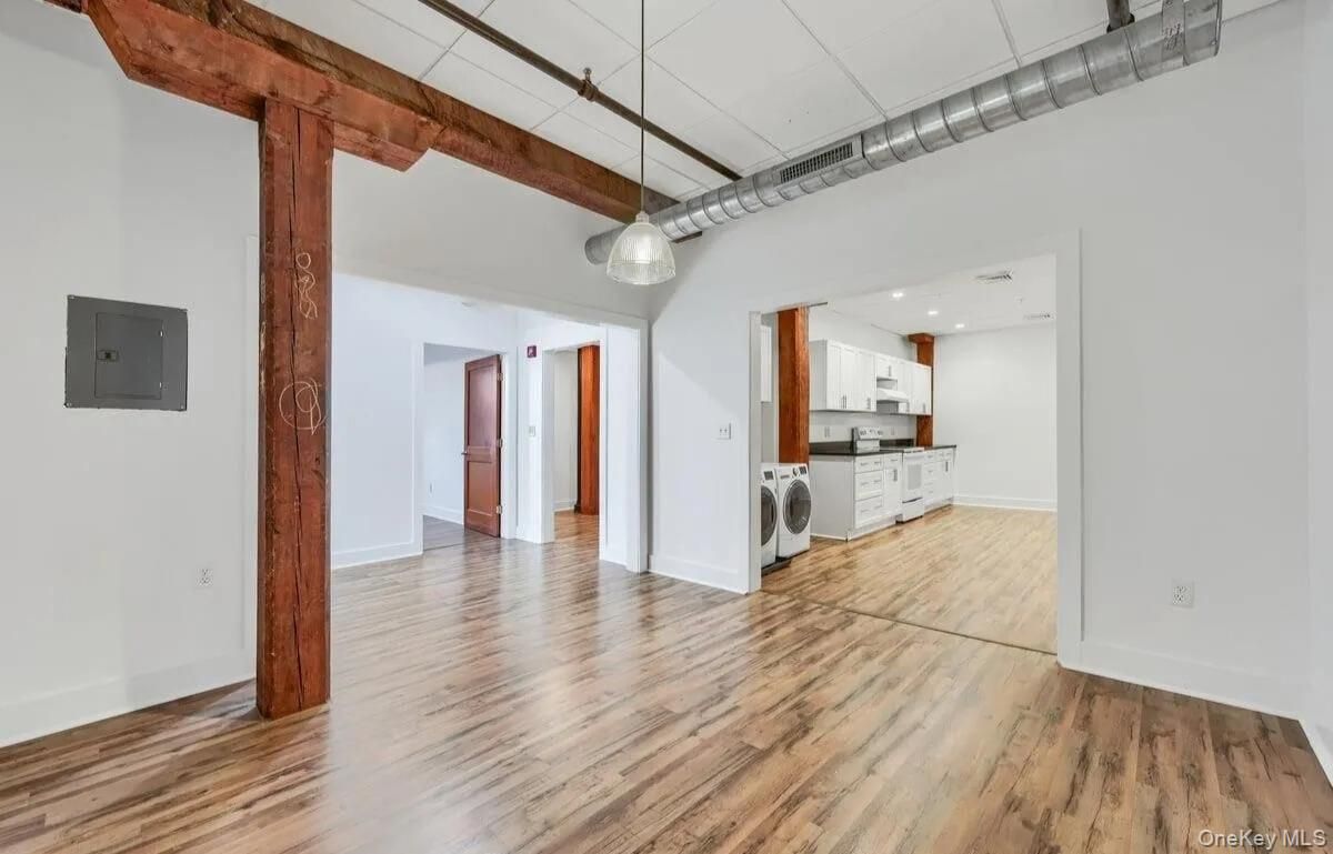 Interior, Kitchen, Pendant Lights, Recessed Lighting, Washer, Wood Texture Flooring