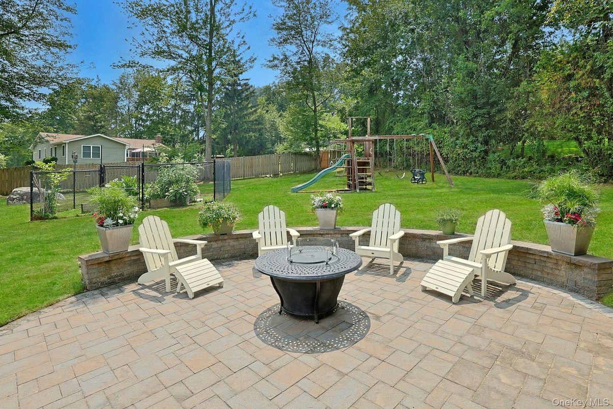 Backyard, Exterior, Playground