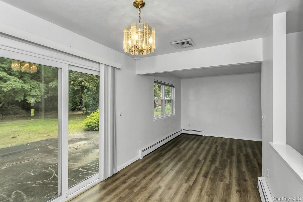 Chandelier, Empty room, Interior, Wood Texture Flooring