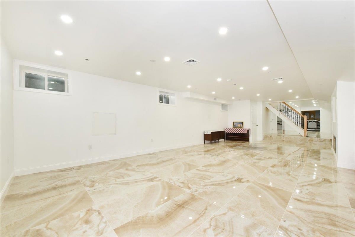 Interior, Recessed Lighting