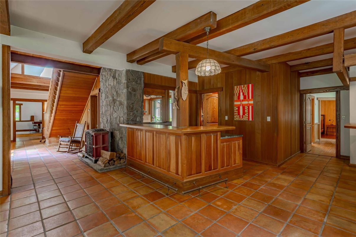 Interior, Pendant Lights, Wooden Beams, Wooden Walls
