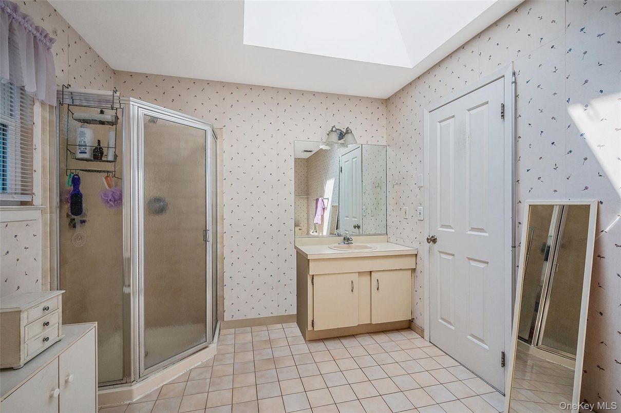 Bathroom, Dual Sink Vanities, Glass Shower, Interior