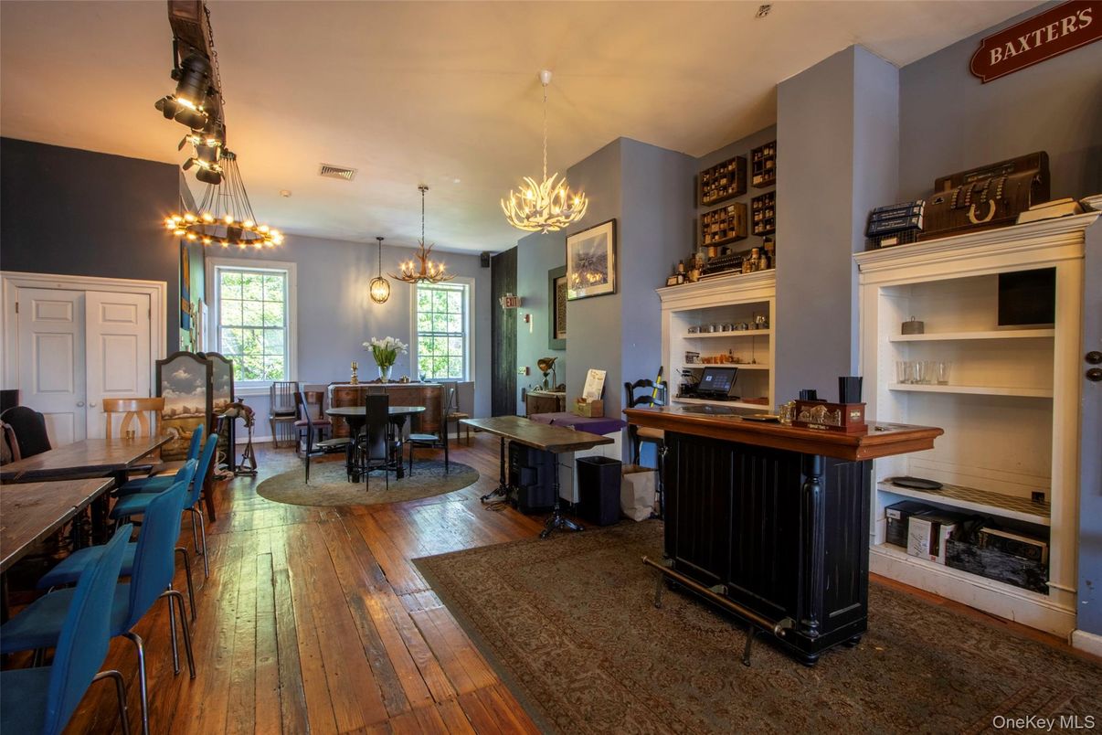 Chandelier, Dining room, Fireplace, Interior, Pendant Lights, Wood Texture Flooring