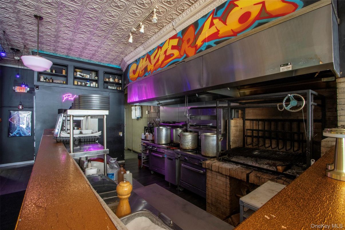 Interior, Kitchen, Pendant Lights, Stainless Steel Appliances