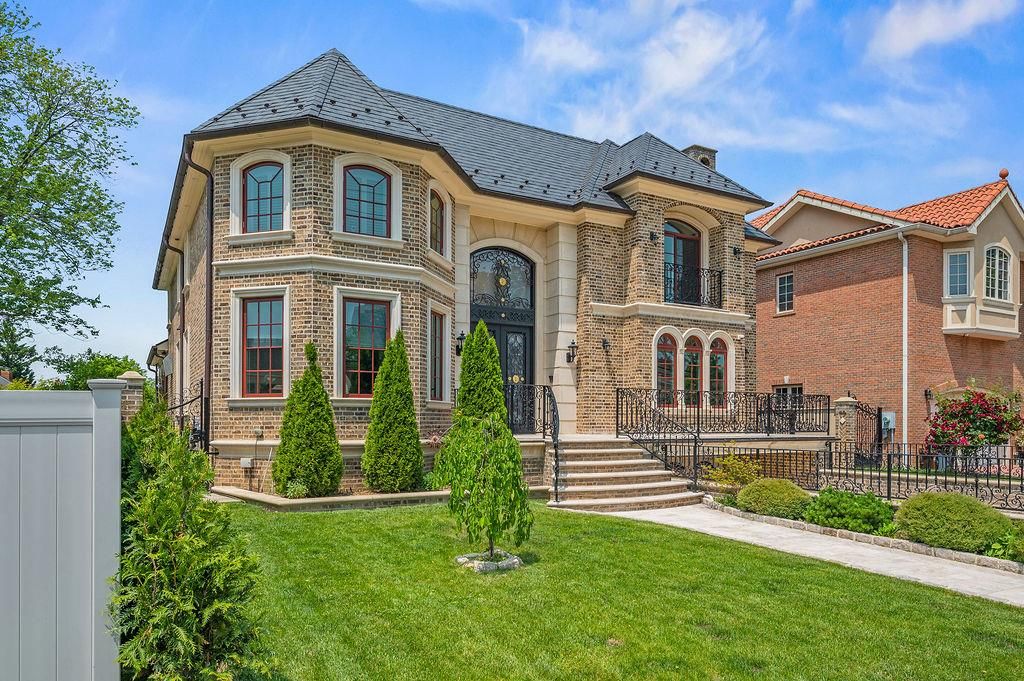 Exterior, Facade, Brick Facade, French Provincial