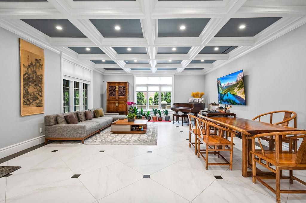 Dining room, Interior, Living room, Piano, Recessed Lighting