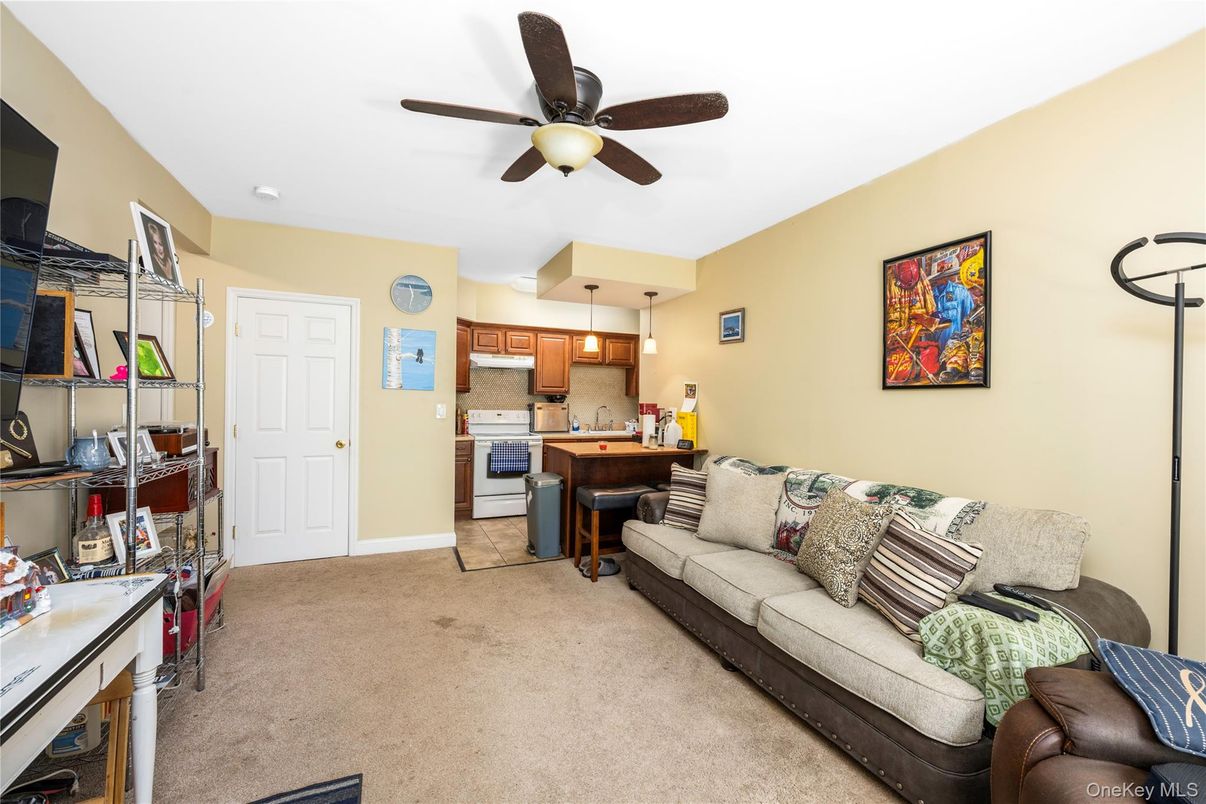 Interior, Kitchen, Living room, Pendant Lights