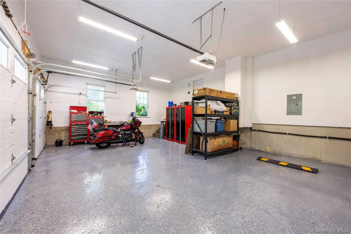 Garage, Interior, Recessed Lighting