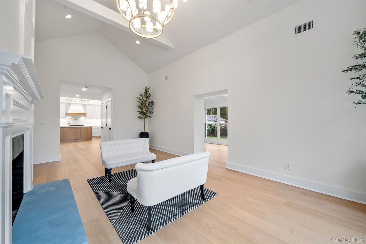 Chandelier, Interior, Recessed Lighting, Wood Texture Flooring