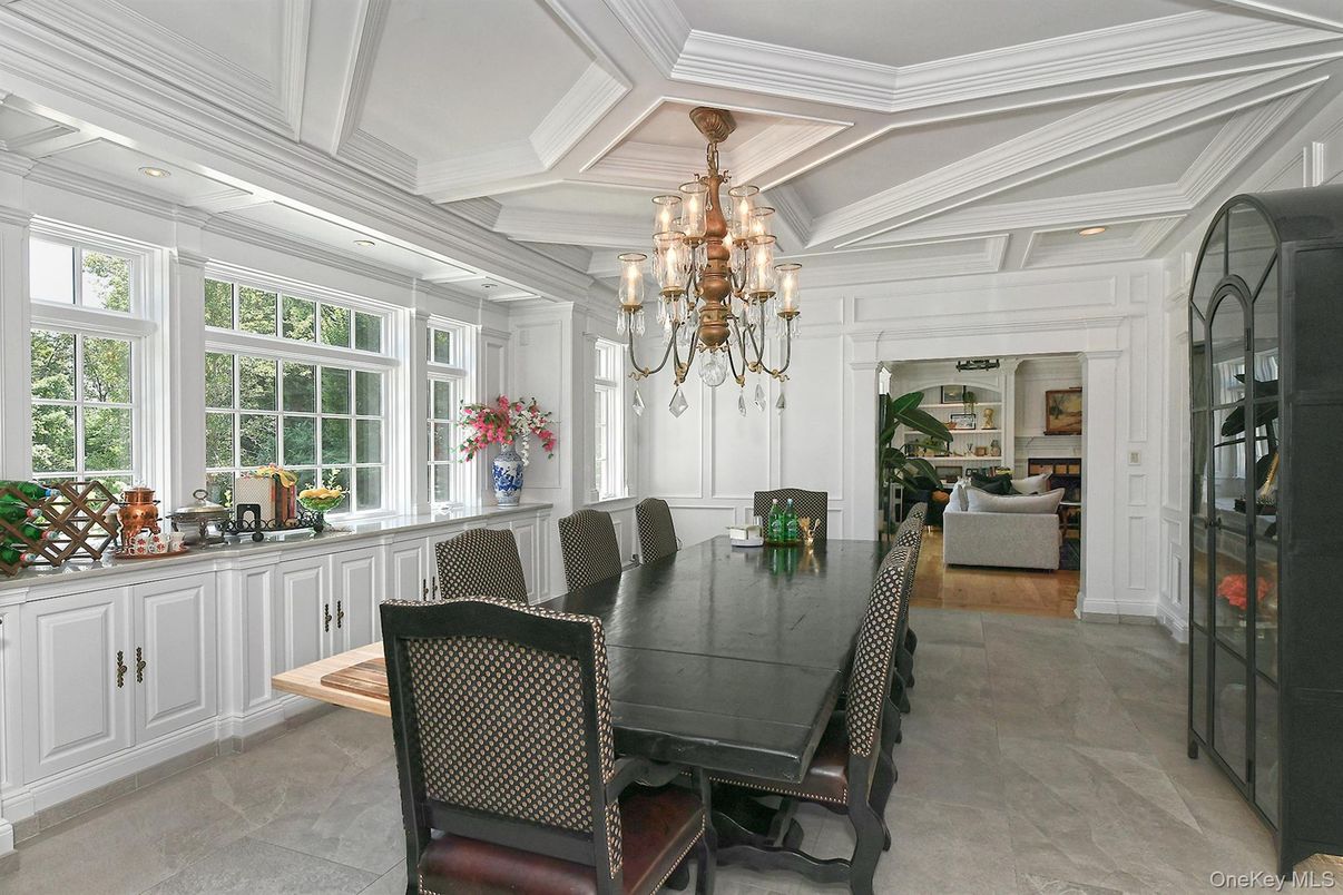 Chandelier, Dining room, Interior, Recessed Lighting