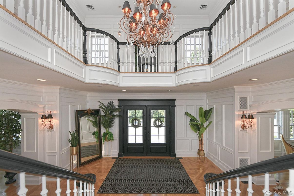 Chandelier, Interior, Recessed Lighting, Wood Texture Flooring