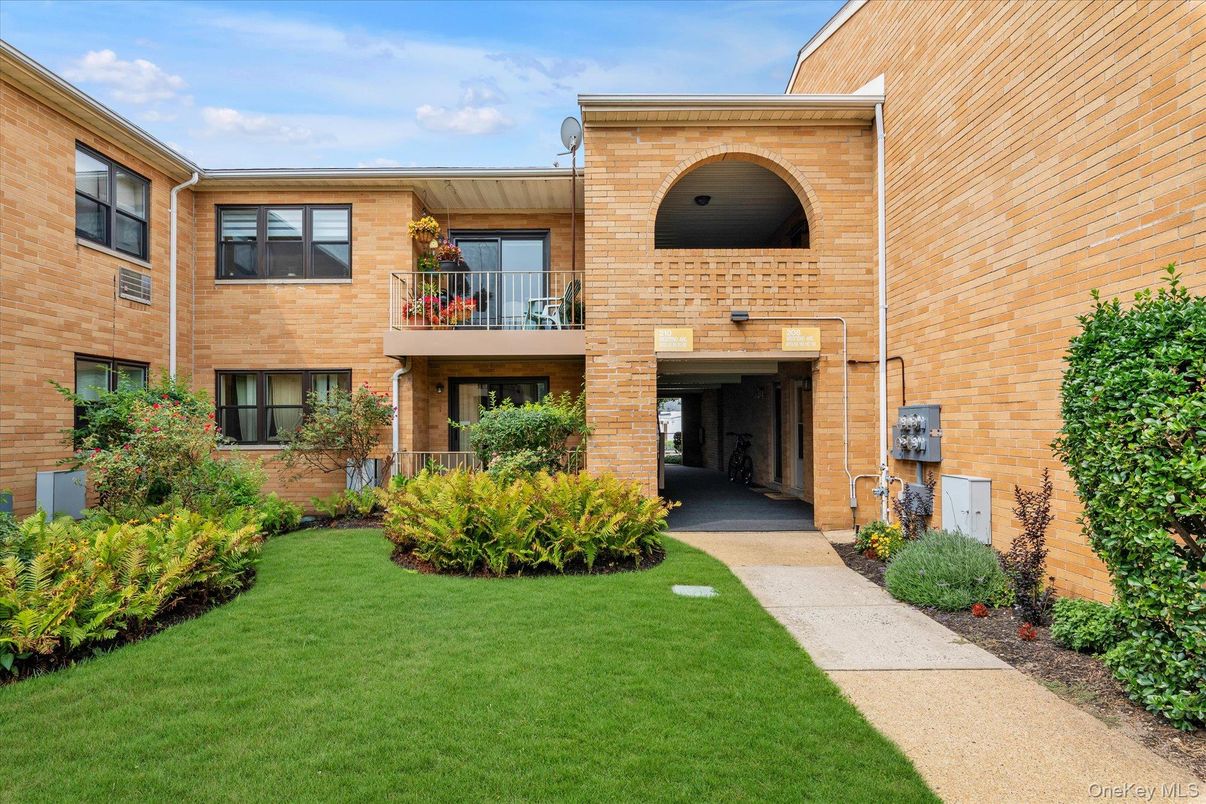 Exterior, Facade, Brick Facade, Modern