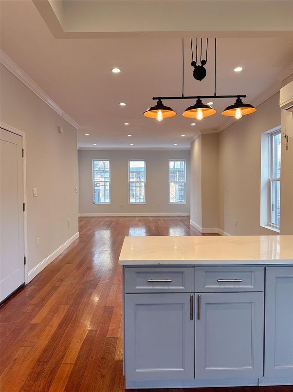 Interior, Pendant Lights, Recessed Lighting, Wood Texture Flooring
